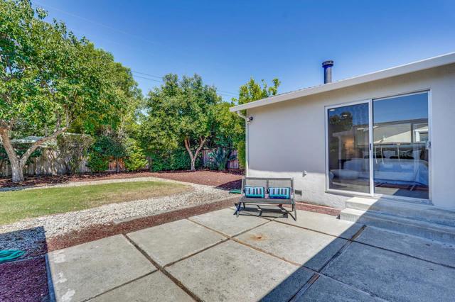 10211 E Estates Drive, Cupertino CA: https://media.crmls.org/mediaz/c10fe39f-00cd-4e69-9d59-558ec5738f2b.jpg