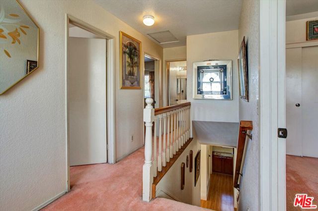 350 Foxboro Drive, Walnut CA: https://media.crmls.org/mediaz/c1104b20-2906-476c-926d-afbab154f54c.jpg