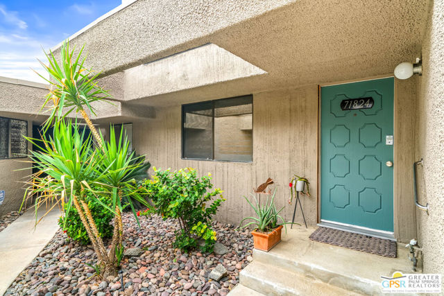 71824 Eleanora Lane, Rancho Mirage CA: https://media.crmls.org/mediaz/c1108652-ce61-456f-9017-d8edd4d1a694.jpg