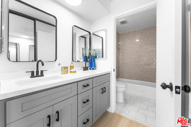 1815 Glendon Avenue, Los Angeles CA: https://media.crmls.org/mediaz/c110ee1c-4dd8-44f0-aca7-8eb37b6d3b1a.jpg