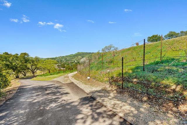 18290 Cochrane Road, Morgan Hill CA: https://media.crmls.org/mediaz/c111177b-4b89-4a40-84f7-8bbdb6214ac4.jpg