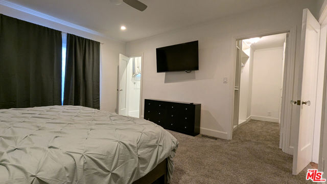 4925 W 20th Street, Los Angeles CA: https://media.crmls.org/mediaz/c1123be9-a0b4-44ca-bc39-d6d01834ebb8.jpg
