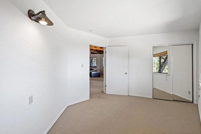 200 S Ranch Road, Pescadero CA: https://media.crmls.org/mediaz/c1127761-f518-4653-9c7e-b77a6a1bb910.jpg