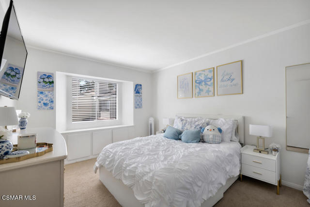 1218 S Westlake Boulevard, Westlake Village CA: https://media.crmls.org/mediaz/c112982e-2b43-4fd5-a028-06bf6a02d61c.jpg