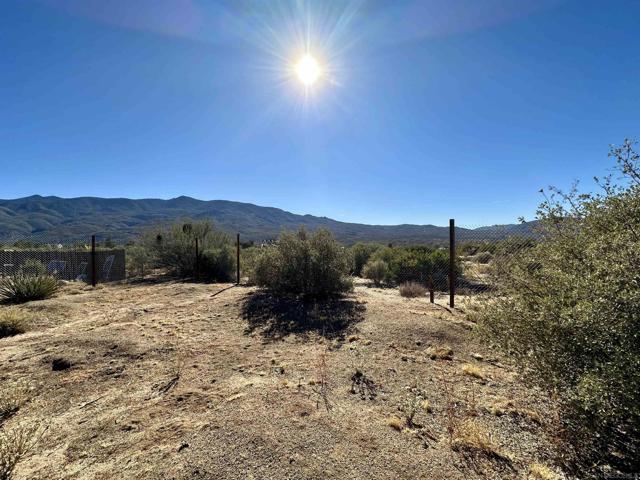 1 Geneva Heights, Mountain Center CA: https://media.crmls.org/mediaz/c112c651-b887-4916-a8a6-8afa6177d04d.jpg