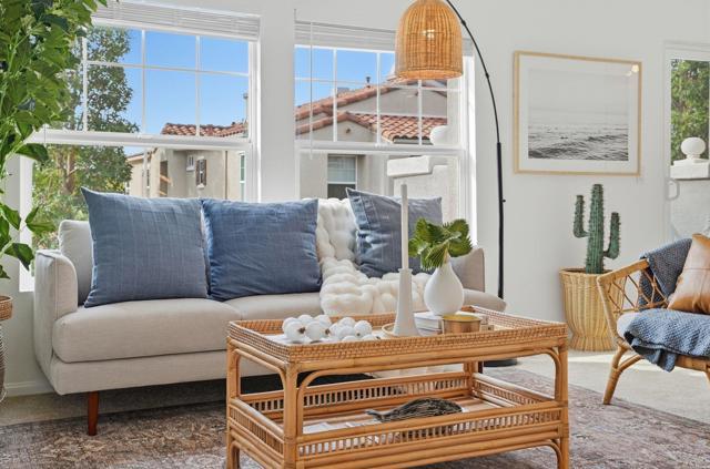 Detail Gallery Image 5 of 23 For 847 Ballow Way, San Marcos,  CA 92078 - 2 Beds | 2 Baths