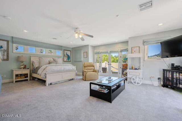 421 Whitegate Road, Thousand Oaks CA: https://media.crmls.org/mediaz/c1132052-e34d-480d-99ff-f15279d62b97.jpg