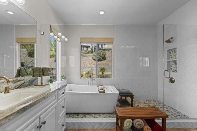 3461 Rich Field Drive, Carlsbad CA: https://media.crmls.org/mediaz/c11328fd-d117-45fb-8551-72378b6d4699.jpg