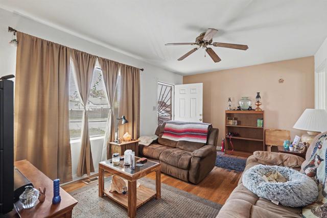 2852 Prospect Street, National City CA: https://media.crmls.org/mediaz/c113cdf1-3729-4318-b9cb-bd4fe6becf85.jpg