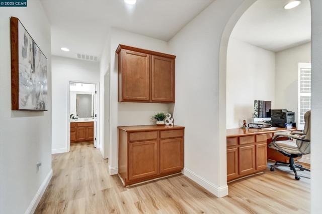 1033 LANTERN BAY, Hercules CA: https://media.crmls.org/mediaz/c113f111-e4cf-4fbb-9c98-cf2390a8a0e0.jpg