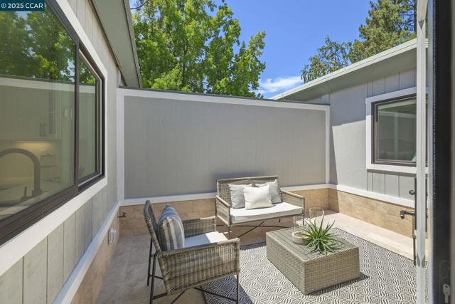 1133 Golden Rain Road, Walnut Creek CA: https://media.crmls.org/mediaz/c1142318-7cde-4f86-8321-a7ec3b3f3068.jpg