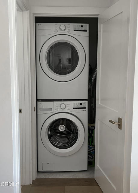 5135 w W Wooley Road, Oxnard CA: https://media.crmls.org/mediaz/c114a5bc-028d-4c72-9a64-7b2eeda3015e.jpg