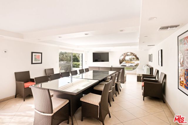 2940 Neilson Way, Santa Monica CA: https://media.crmls.org/mediaz/c1151537-f600-4ed1-87ad-02ca174179ad.jpg