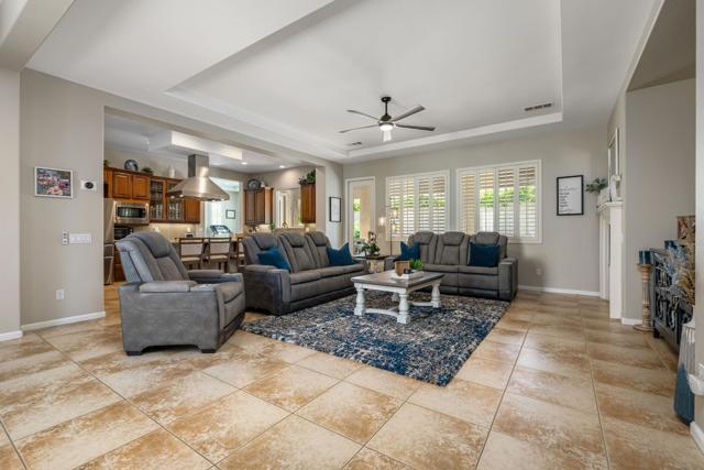 40844 Piazza Del Paradiso, Indio CA: https://media.crmls.org/mediaz/c115b3db-87ef-4ff8-b49f-eb11afd47236.jpg