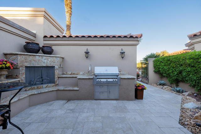 38348 Zinnia E Lane, Palm Desert CA: https://media.crmls.org/mediaz/c1166f34-e271-47a1-a90d-5f228cefea11.jpg