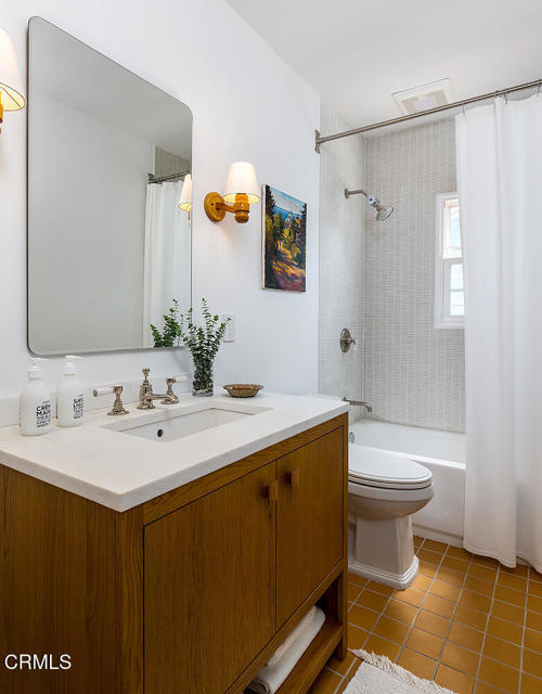 1159 N Chester Avenue, Pasadena CA: https://media.crmls.org/mediaz/c117889b-8371-4aaa-b380-788683ae3c6d.jpg