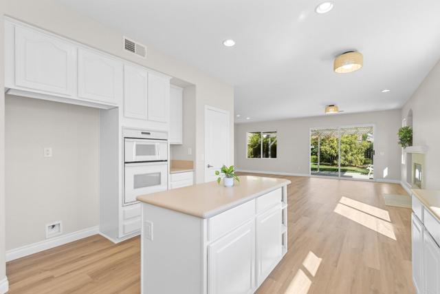 Detail Gallery Image 4 of 34 For 1279 W Vaquero, Chula Vista,  CA 91910 - 3 Beds | 2/1 Baths