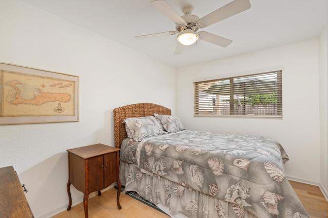 1745 Tamarack Ave, Carlsbad CA: https://media.crmls.org/mediaz/c1192216-6176-4357-8642-ee2823fed2c6.jpg