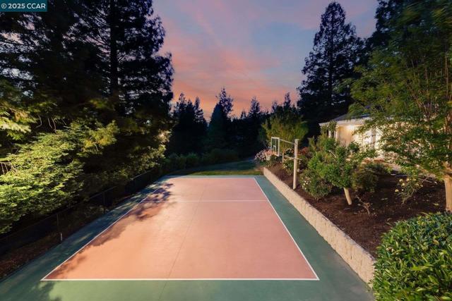 9 Irvine Drive, Moraga CA: https://media.crmls.org/mediaz/c11a7d1e-be23-4104-a8a2-1a896c3bf859.jpg