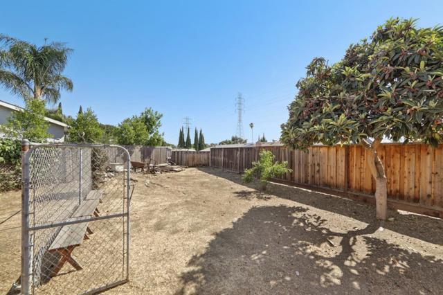 2995 Pettigrew Court, San Jose CA: https://media.crmls.org/mediaz/c11ba249-ff85-43a1-98e5-45eccb6a69f8.jpg