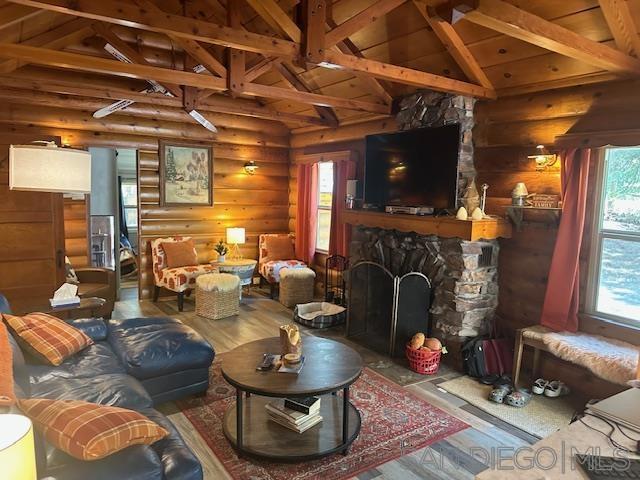 535 W Rainbow Blvd, Big Bear CA: https://media.crmls.org/mediaz/c11be00d-fe51-49e6-9123-ef0d15dfa496.jpg