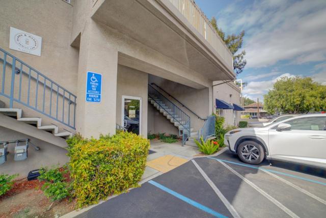 Image 11 of 19 For 652656 Santa Cruz Avenue