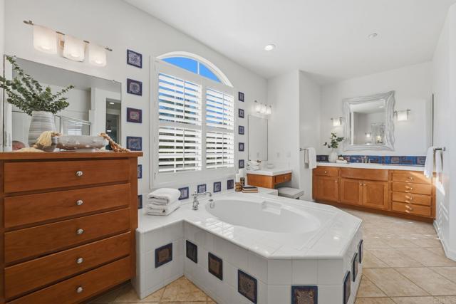 Detail Gallery Image 41 of 65 For 557 Samuel Ct, Encinitas,  CA 92024 - 5 Beds | 4/1 Baths