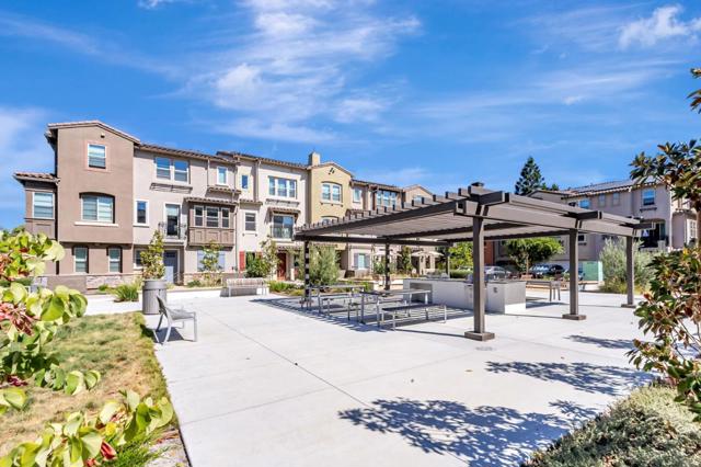 1225 Verano Road, Mountain View CA: https://media.crmls.org/mediaz/c11c24a3-84db-4787-b4c5-4ce14ac3d7d4.jpg