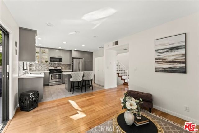 4227 Freedom Drive, Calabasas CA: https://media.crmls.org/mediaz/c11e3c1c-6690-45f9-ae78-41fb43c29ae3.jpg