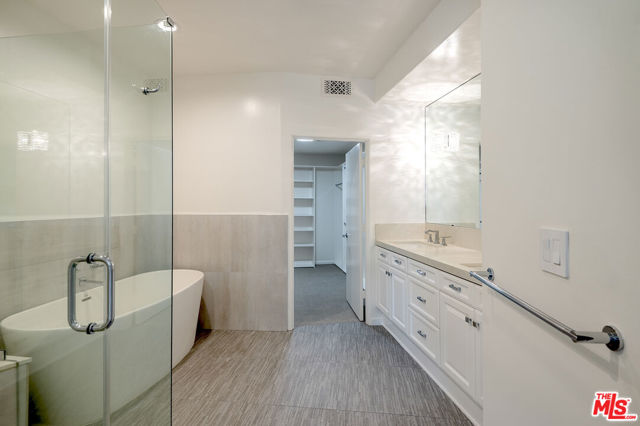 Drew Fenton | 15425 Antioch Street Pacific Palisades CA | MLS: 7358477