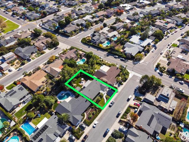 6625 Casselberry Way, San Diego CA: https://media.crmls.org/mediaz/c11eab3e-a186-43af-8575-93a2155ff12b.jpg