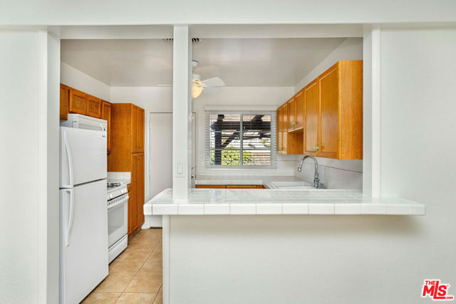 17919 Martha Street photo 8