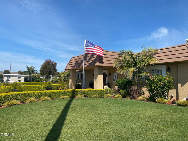 1853 Ives Avenue, Oxnard CA: https://media.crmls.org/mediaz/c1204fa7-0993-4d00-bda1-d1a302eb6ebc.jpg