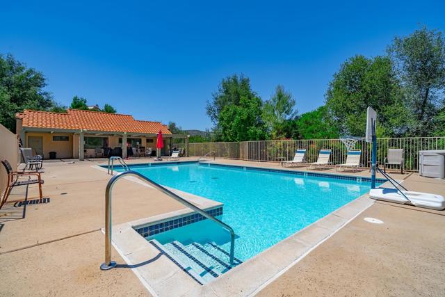 Detail Gallery Image 26 of 36 For 15615 Vista Vicente Dr #21,  Ramona,  CA 92065 - 3 Beds | 2/1 Baths