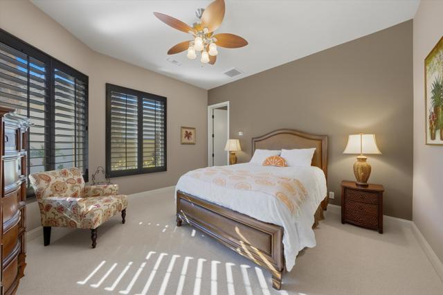 51518 Via Sorrento, La Quinta CA: https://media.crmls.org/mediaz/c12170cd-db8b-4993-a742-71fa32a0e7bc.jpg