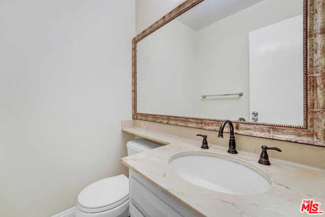 631 Strand Street, Santa Monica CA: https://media.crmls.org/mediaz/c121fc11-6d66-43d4-933e-61d451a7c407.jpg