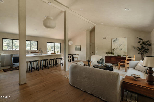 2225 Cazador Drive, Los Angeles CA: https://media.crmls.org/mediaz/c1237682-cacd-4dd6-a349-262111a46cb5.jpg