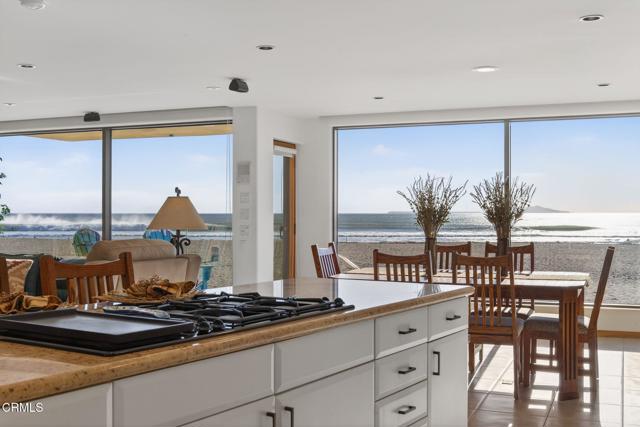 Detail Gallery Image 13 of 55 For 2421 Ocean Dr, Oxnard,  CA 93035 - 5 Beds | 4/1 Baths