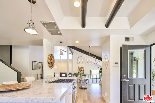 2266 Cold Canyon Road, Calabasas CA: https://media.crmls.org/mediaz/c124a6a4-b0c3-4782-9884-6fced4b36a27.jpg