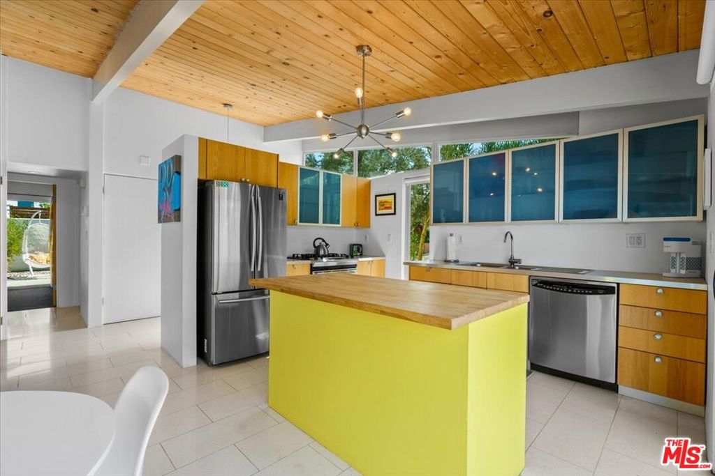 MLS #25609771 image #13