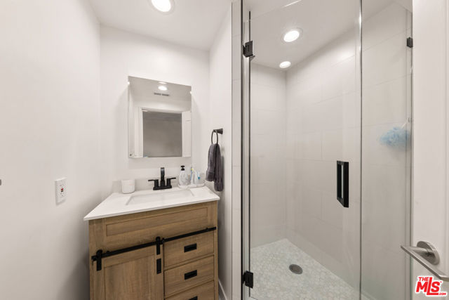 3144 Corda Drive, Los Angeles CA: https://media.crmls.org/mediaz/c126099c-3c76-48c2-a838-c2e47afb1bb1.jpg