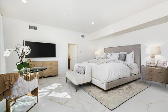 40440 Morningstar Road, Rancho Mirage CA: https://media.crmls.org/mediaz/c1271cfe-d1f8-4f1a-82c6-8d328edf0abf.jpg