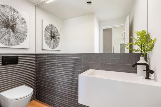 25251 La Rena Lane, Los Altos Hills CA: https://media.crmls.org/mediaz/c1278564-f61d-49d9-aab6-55fb075435e9.jpg