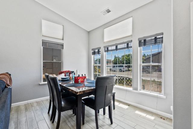 730 Marseille Drive, Hollister CA: https://media.crmls.org/mediaz/c127a18b-ec37-4dec-91ce-cd892752257c.jpg