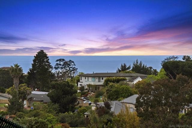 Image 32 of 37 For 6430 La Jolla Scenic Dr S