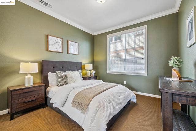 6686 Chalk Hill Ln, Vallejo CA: https://media.crmls.org/mediaz/c128f9d8-dc85-492c-85de-c4c2c936381a.jpg