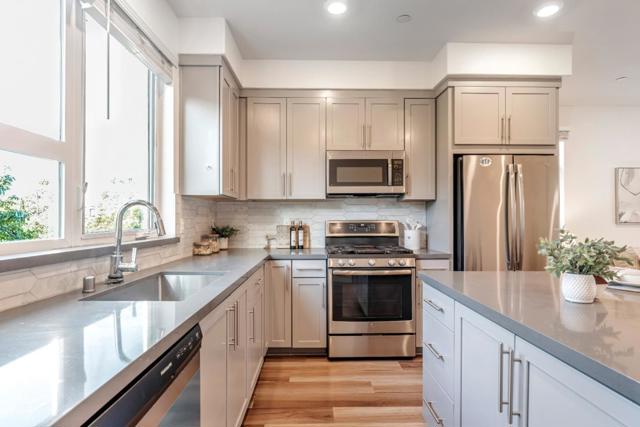Image 13 of 34 For 975 41st Street 135