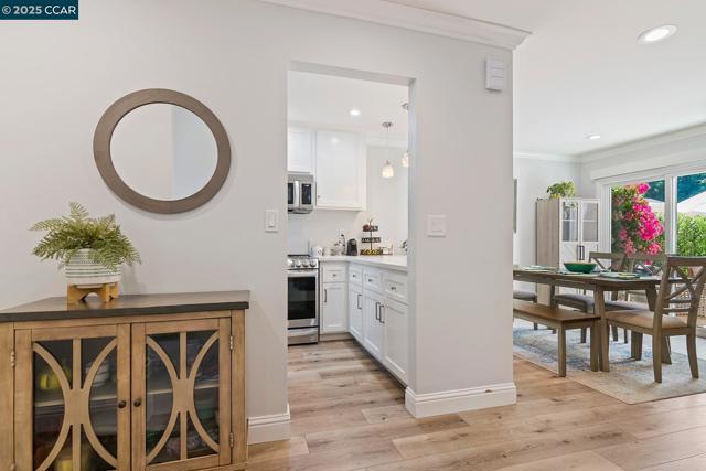 341 Scottsdale Rd., Pleasant Hill CA: https://media.crmls.org/mediaz/c12c75f6-46ce-432b-81fb-01fef2af3060.jpg