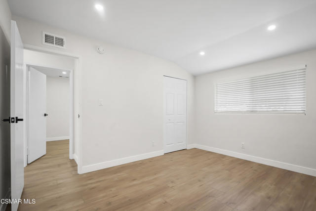 174 Wendy Drive, Thousand Oaks CA: https://media.crmls.org/mediaz/c12cddf2-92e4-4250-a8d2-94d3b2f5547a.jpg