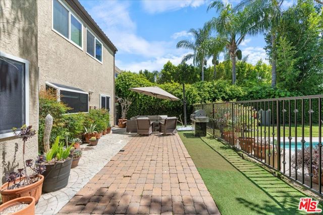 12834 Landale Street, Studio City CA: https://media.crmls.org/mediaz/c12d2ab8-7f75-4b74-8966-a81ae0d08910.jpg